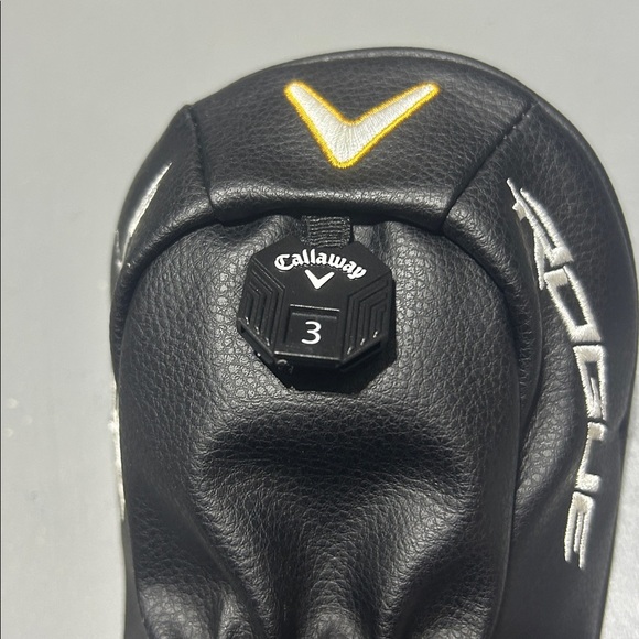 Callaway Rogue 3 Wood Golf Club Head Cover - Picture 7 of 10